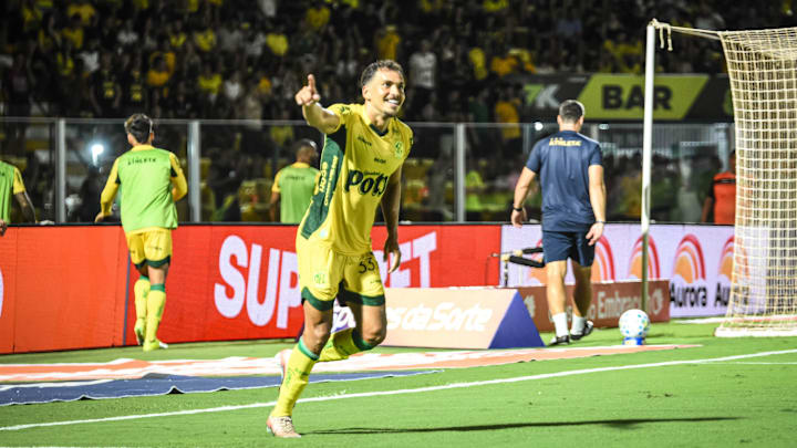 Eduardo marcou o gol da vitória do Mirassol no Maião