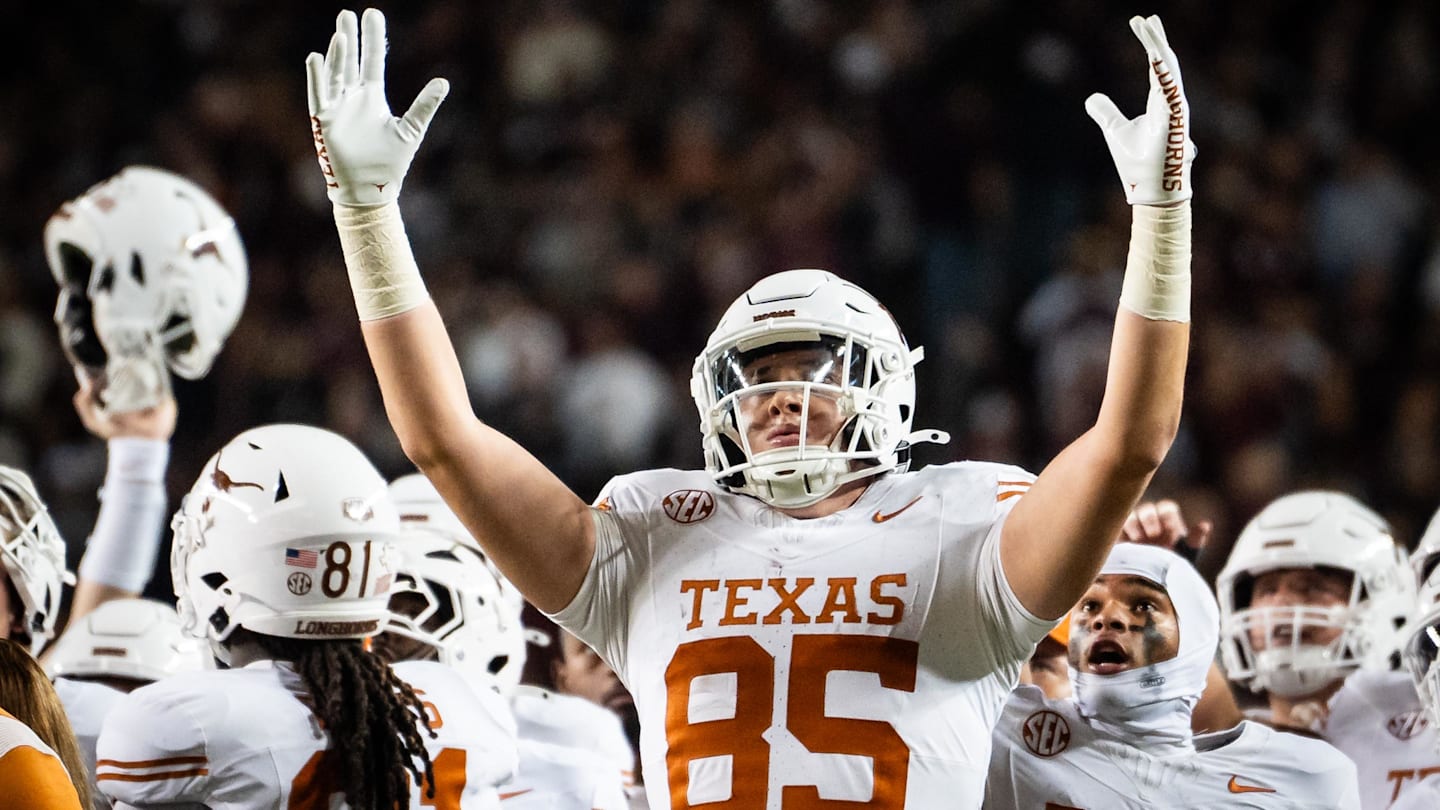 Texas vs. score prediction by expert football model