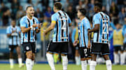 Centroavante é titular da equipe gremista