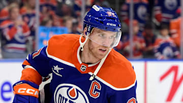 Philadelphia Flyers v Edmonton Oilers