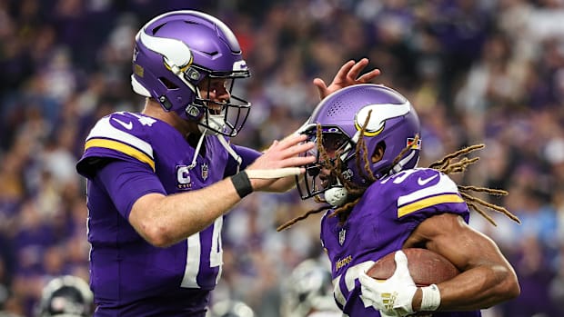 vikings-sam-darnold-aaron-jones