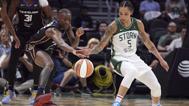 Gabby Williams, Storm