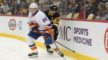 New York Islanders v Pittsburgh Penguins