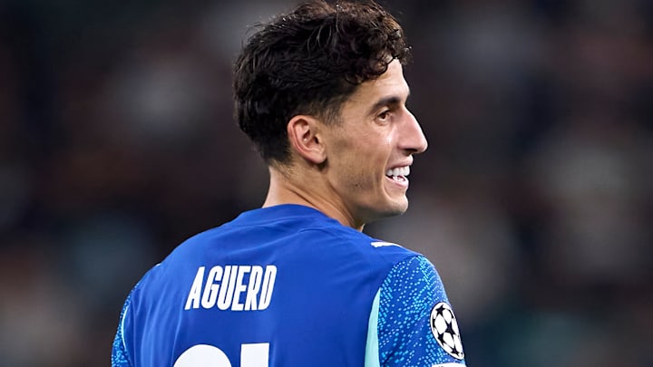 Nayef Aguerd est blessé aux adducteurs. Nayef Aguerd est blessé aux adducteurs.