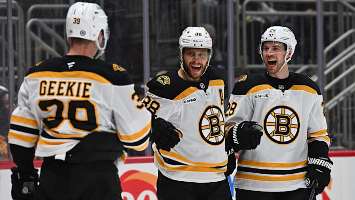 Boston Bruins v Pittsburgh Penguins