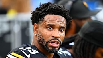 Indianapolis Colts v Pittsburgh Steelers - NFL 2025