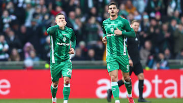 Romano Schmid und Andre Silva im Werder-Trikot