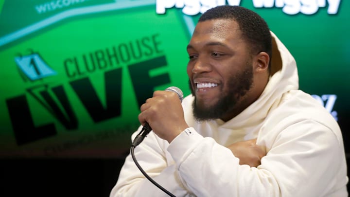 Green Bay Packers defensive tackle Kenny Clark hosts food drive, talks Packers football and signs autographs 