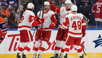 Detroit Red Wings v Edmonton Oilers