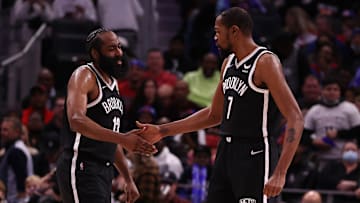 James Harden y Kevin Durant brillaron ante Pelicans