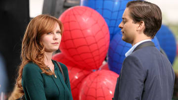 Kirsten Dunst and Tobey Maguire on Set of Spider-Man 3 - June 10, 2006