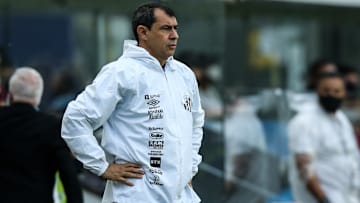 O Santos enfrenta o Ceará em duelo válido pela Série B