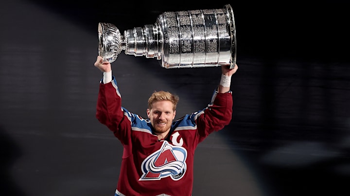 Colorado Avalanche captain Gabriel Landeskog's efforts make him an early favorite for the Masterton Trophy.