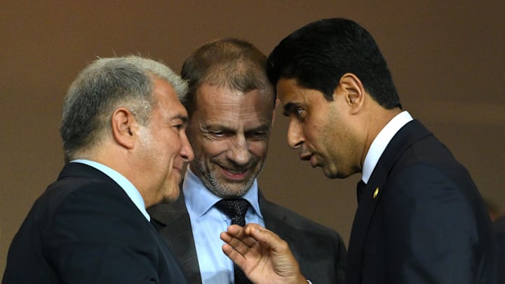 Joan Laporta avec Aleksander Ceferin et Nasser Al-Khelaifi lors du FC Barcelone - PSG. Joan Laporta avec Aleksander Ceferin et Nasser Al-Khelaifi lors du FC Barcelone - PSG.