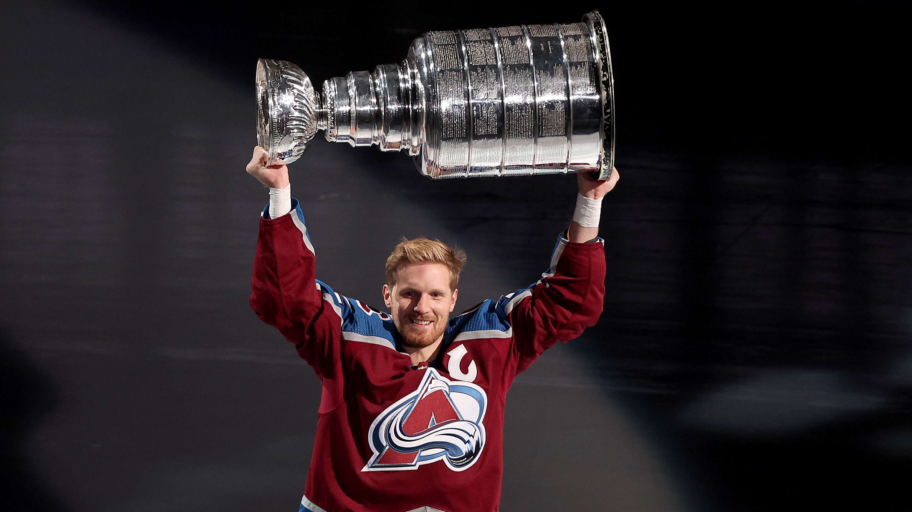 Gabriel Landeskog a frontrunner for Masterton Trophy in 2024 25