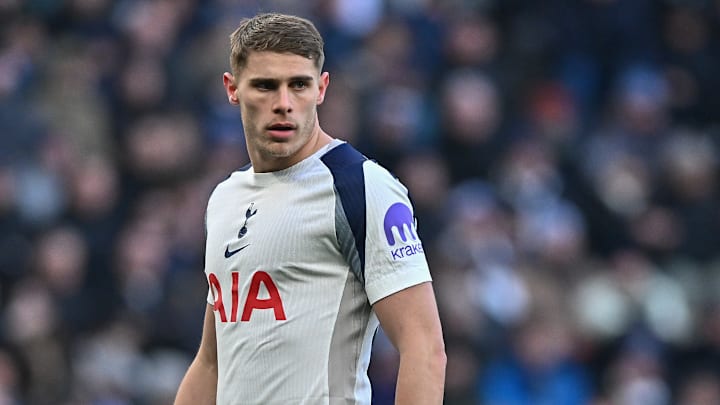 Micky van den Ven überzeugt bei Tottenham auf ganzer Linie