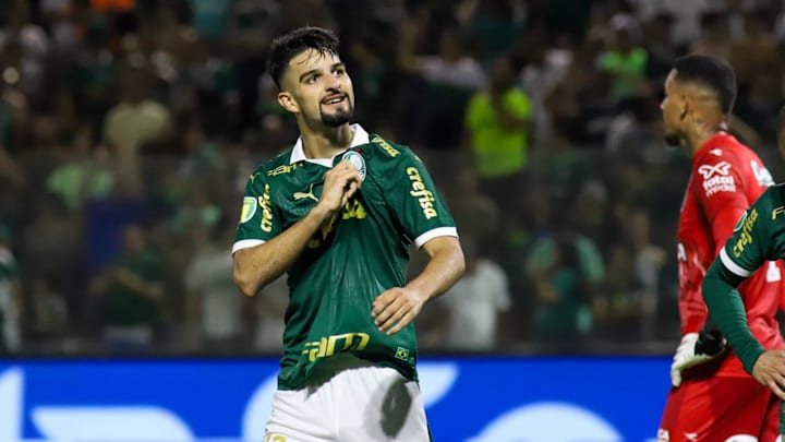 Flaco López é o artilheiro do campeonato