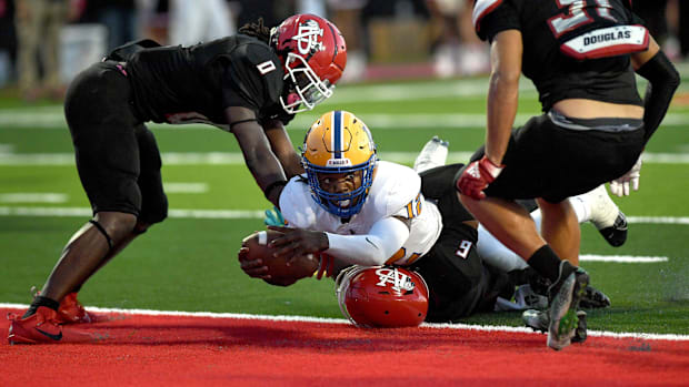 Miami Northwestern's Leon Strawder.