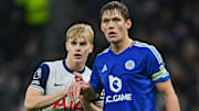 Tottenham perdeu em casa para o Leicester