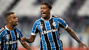 Após acertar rescisão com o Grêmio, Jean Pyerre decide se aposentar da carreira de jogador de futebol profissional.