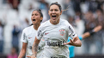  Gabi Zanotti anotou doblete na partida passada das Brabas.