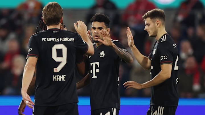 Der FC Bayern München ist in Paris gefordert Der FC Bayern München ist in Paris gefordert