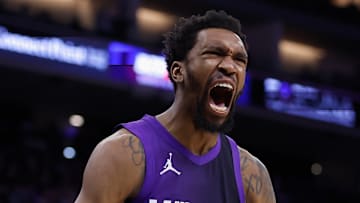Chicago Bulls v Sacramento Kings