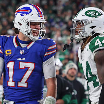 Buffalo Bills quarterback Josh Allen (17).