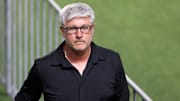 O Santos de Odair Hellmann busca reforços para a sequência da temporada e tem antigo alvo do Botafogo como possível alvo.