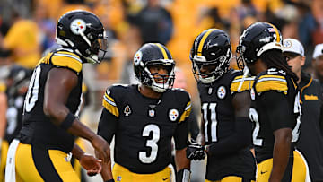 Buffalo Bills v Pittsburgh Steelers