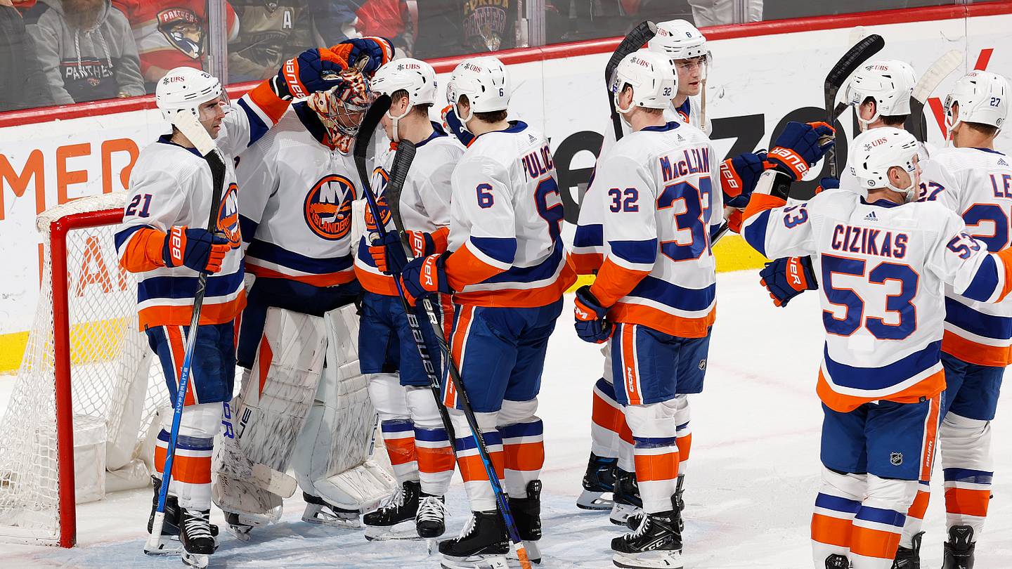 The Upshot: The NY Islanders Keep Hope Alive with Win Against Panthers - Vimarsana News