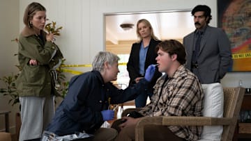 Jessica Biel, Kim Dickens, Maxwell Acee Donovan, Bobby Naderi in The Better Sister on Prime Video