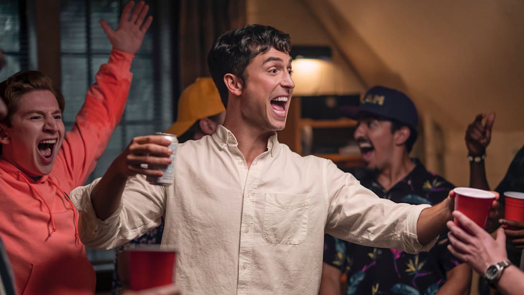Benito Skinner in Overcompensating on Prime Video