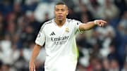 Kylian Mbappé bien titulaire pour cette rencontre de Liga entre le Real Madrid et le CA Osasuna.