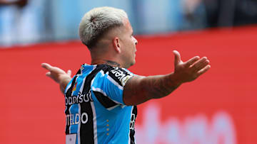 Soteldo vive indefinição para a temporada 2025