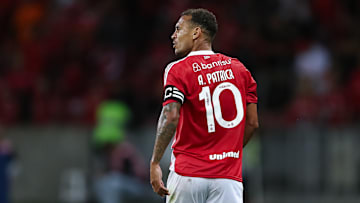 Com novo contrato, Alan Patrick deve ser jogador do Inter até final de 2027