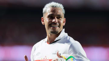 Luciano foi o melhor em campo contra o Bahia, de Ceni