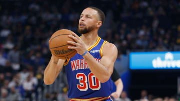 Curry apunta a regresar con los Warriors en los playoffs