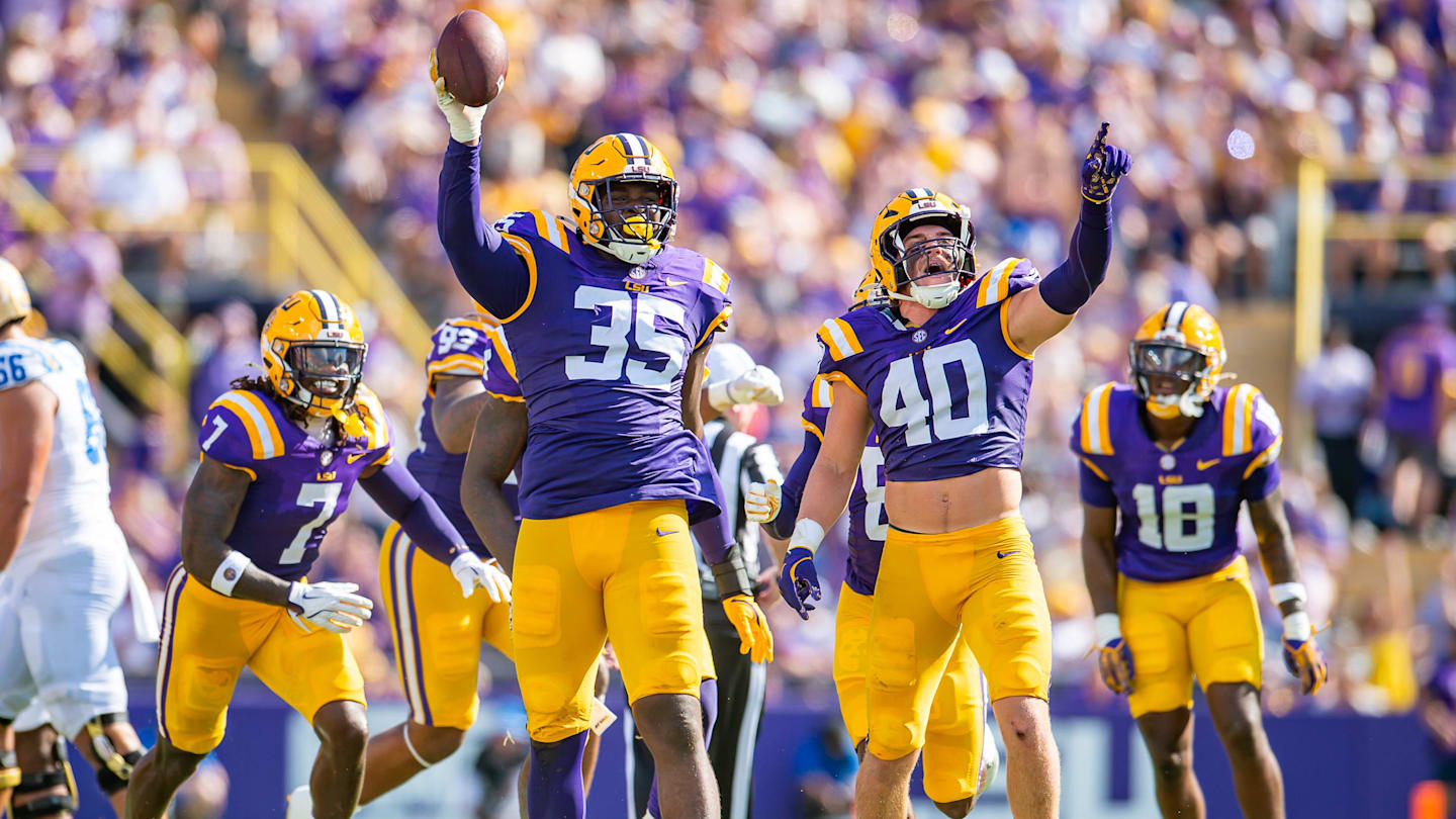 LSU's Whit Weeks Suffers Severe Ankle Injury