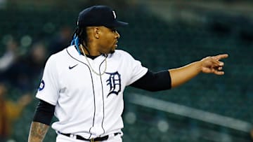 Kansas City Royals v Detroit Tigers