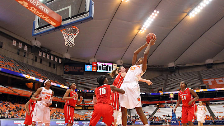 In Syracuse Orange news, women's hoops legend Kayla Alexander will have her jersey honored, while other 'Cuse teams shine.