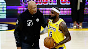 Kareem Abdul-Jabbar y LeBron James son dos leyendas de los Lakers y de la NBA