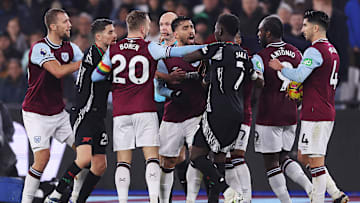 Arsenal welcome West Ham to the Emirates on Saturday afternoon