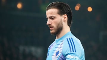 Diant Ramaj könnte bereits ab dem Sommer um seinen Platz im BVB-Tor kämpfen.