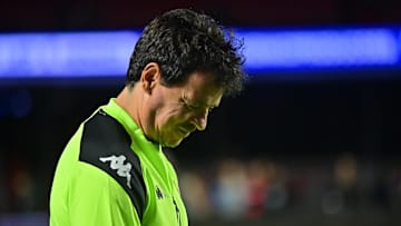 Fernando Diniz tem três vitórias em nove jogos no comando do Vasco