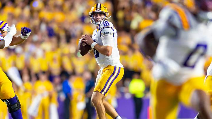 Tigers Quarterback Garrett Nussmeier 18, LSU Tigers take on the Florida Gators. Sept 13, 2025; Baton Rouge, Louisiana, USA; at Tiger Stadium.