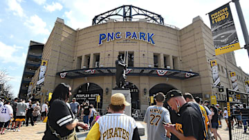 Chicago Cubs v Pittsburgh Pirates