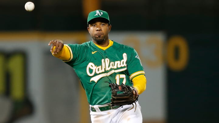 El venezolano Elvis Andrus se presenta con una opción para el campocorto de los Yankees