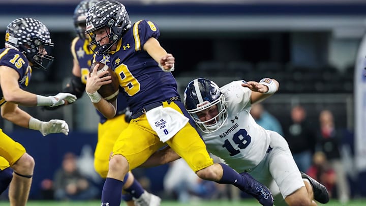 Quarterback Buck Randall of Highland Park.