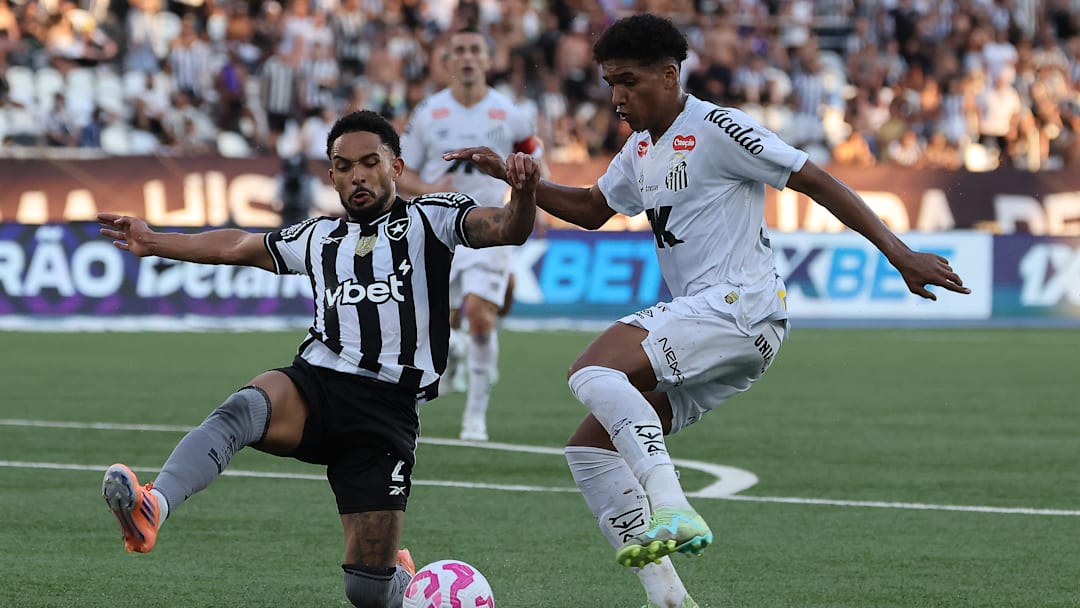 Souza, do Santos, fez um bom jogo no Rio de Janeiro